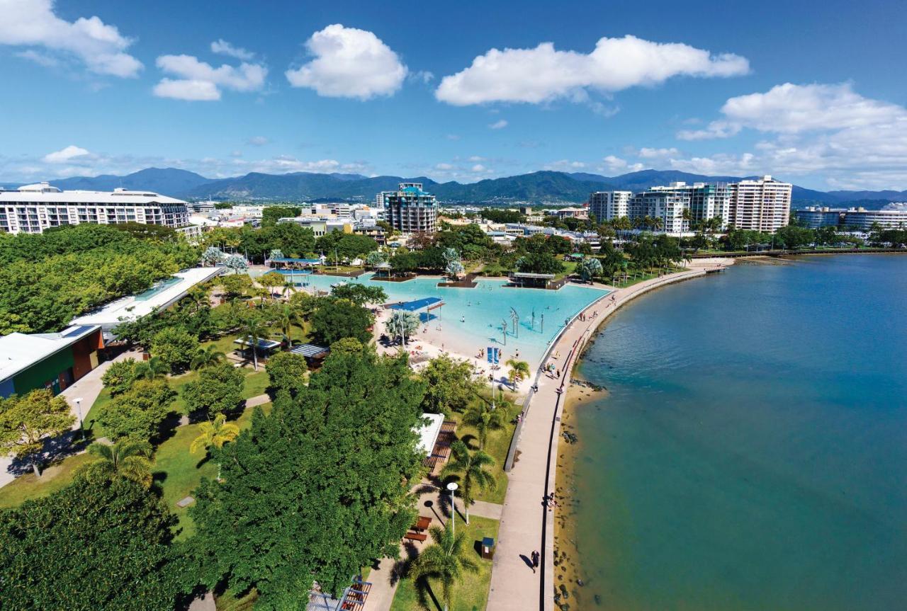 Hides Hotel Cairns Eksteriør billede